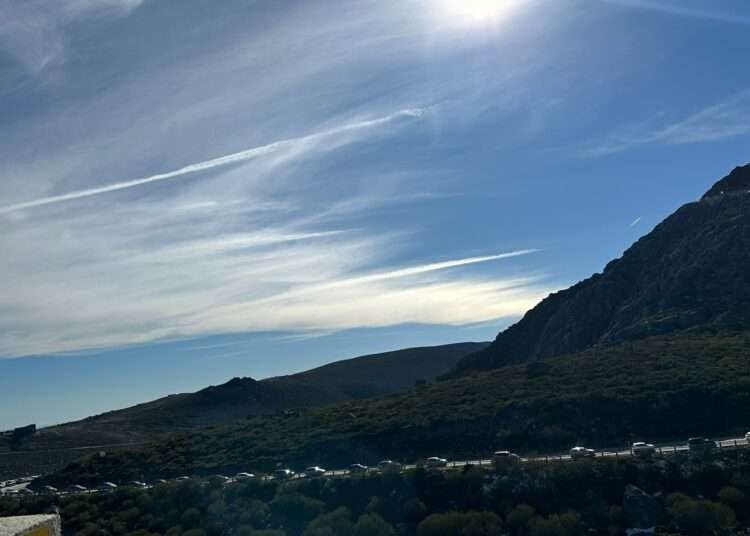 Turistas rumam à Serra da Estrela mas quase não há neve