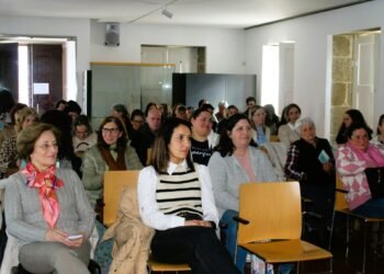 Projeto de Intervenção Comunitária para a Capacitação do Cuidador Informal